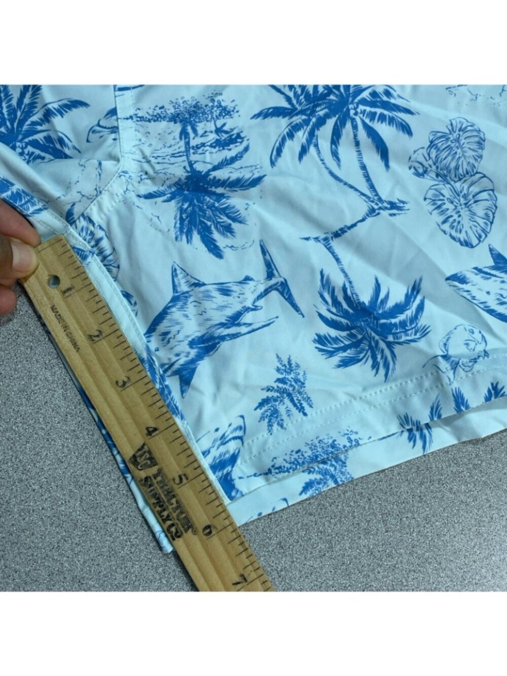 NWOT RVCA Boys L 14/16 Swim Trunks Blue Shark Print Elastic Waist - Picture 4 of 8
